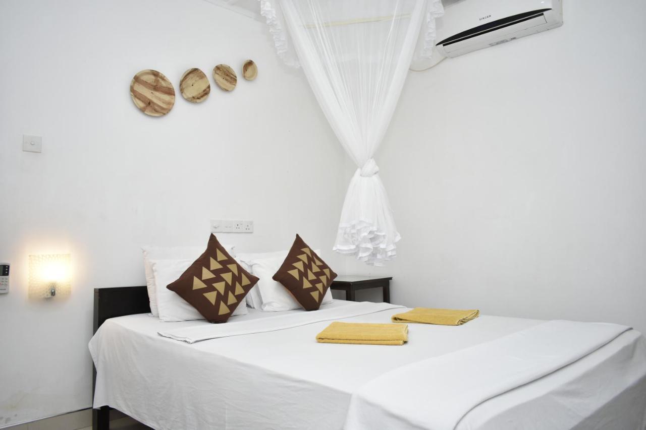 Sigiri Rock Side Home Stay Sigirîya Extérieur photo