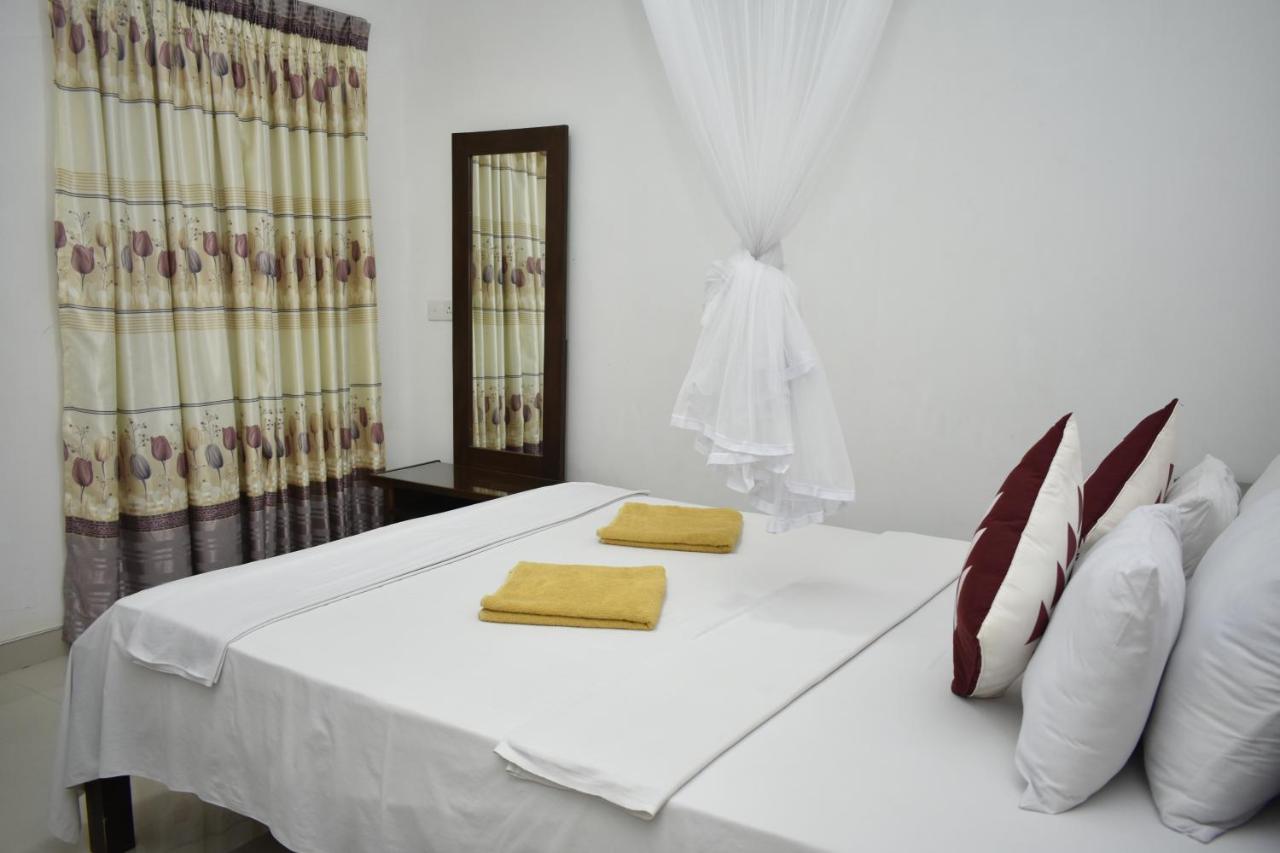 Sigiri Rock Side Home Stay Sigirîya Extérieur photo