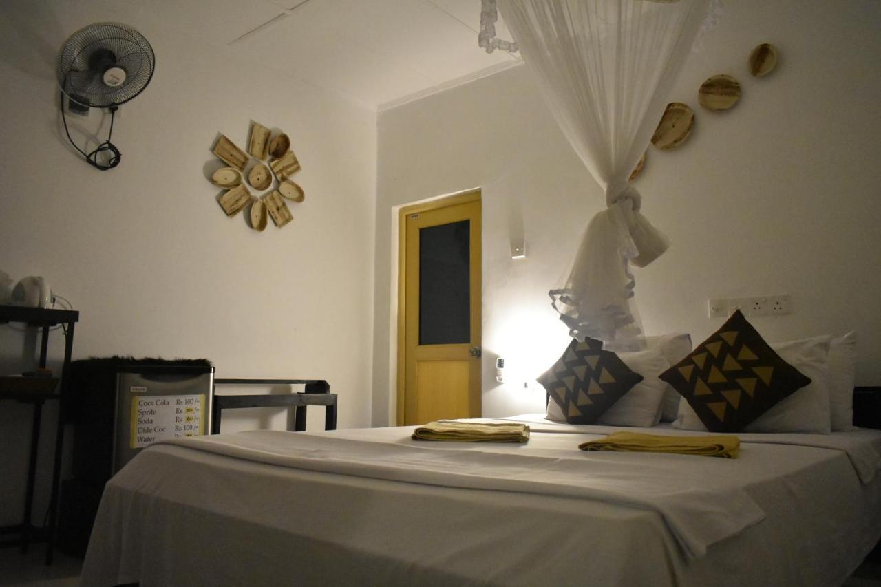 Sigiri Rock Side Home Stay Sigirîya Extérieur photo