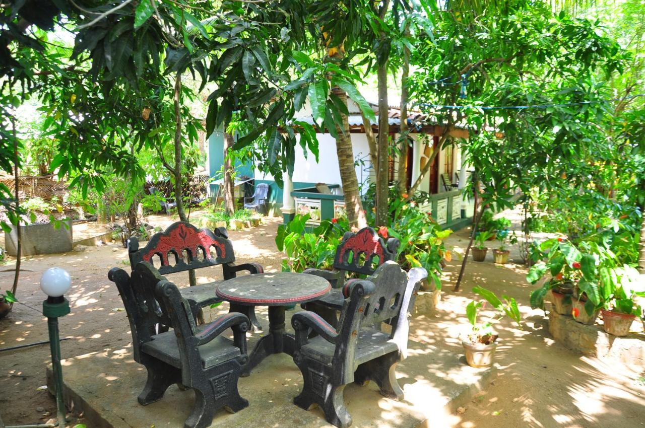 Sigiri Rock Side Home Stay Sigirîya Extérieur photo